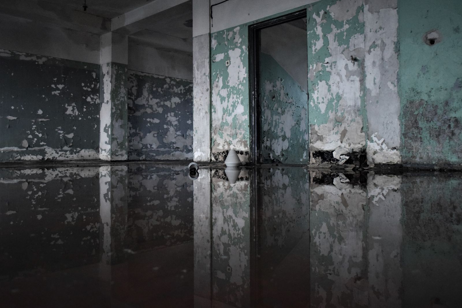 Flooded interior